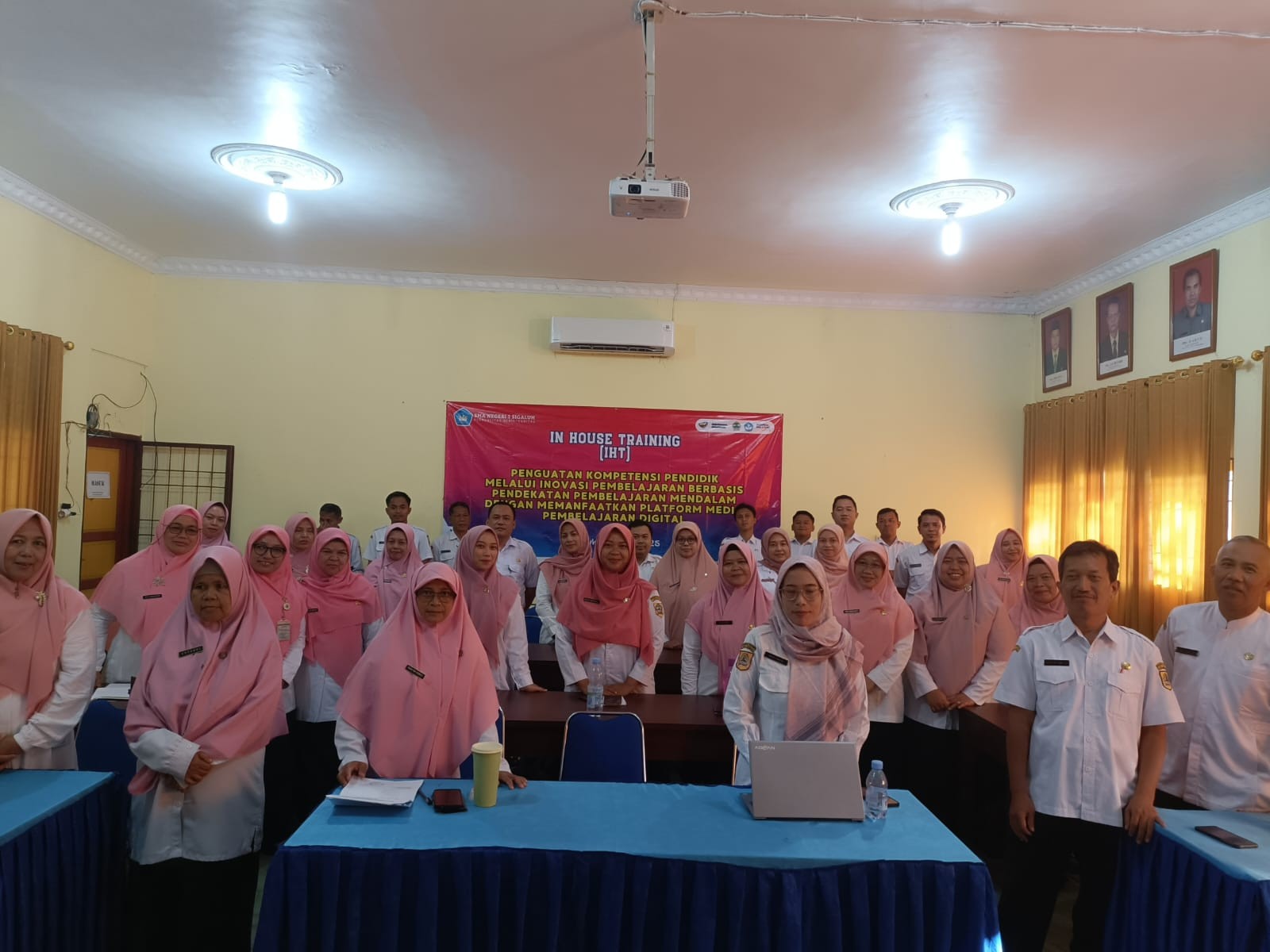 Siapkan Deep Learning, SMAN 1 Sigaluh Gelar In House Training